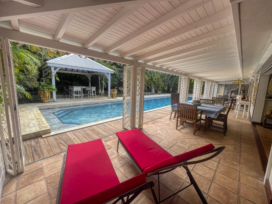 7.Location villa piscine Saint François Guadeloupe_terrasse